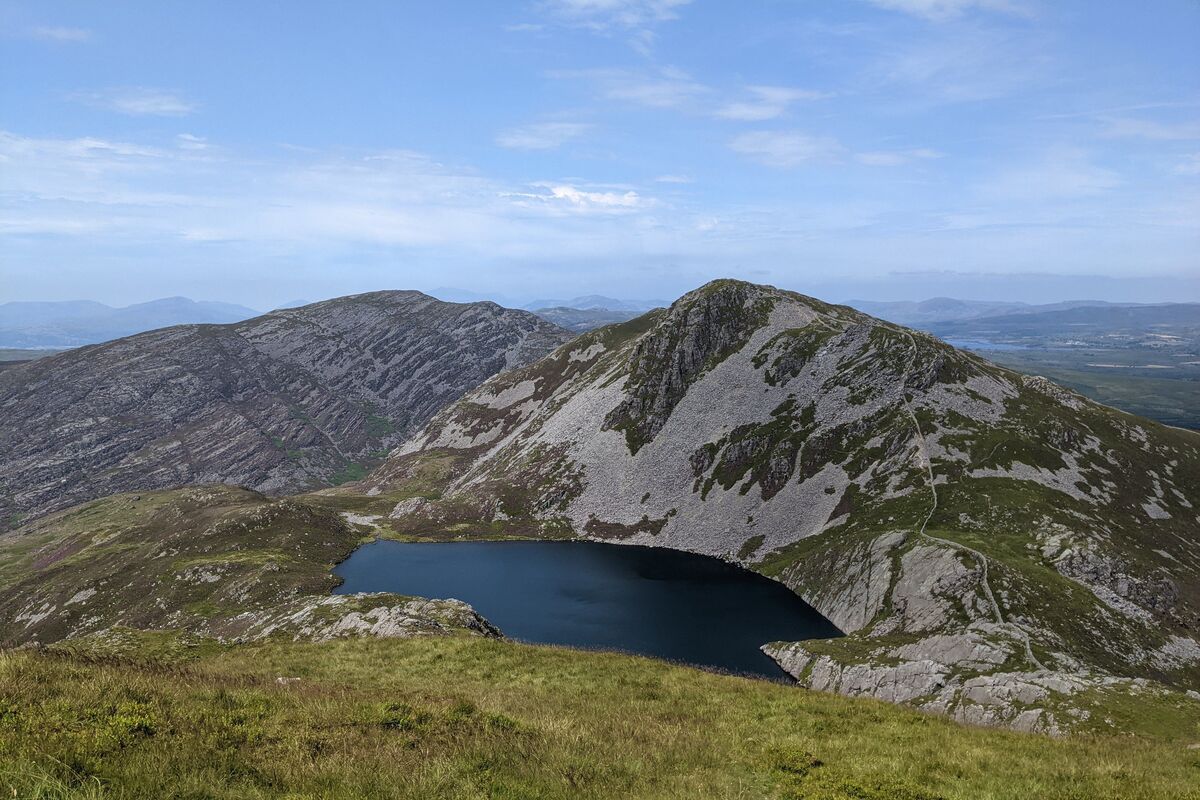 Cover image of The Rhinogydd (The Rhinogs)